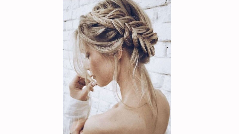 4 Foolproof Hairstyles to Beat the Summer Heat  Madame Blue