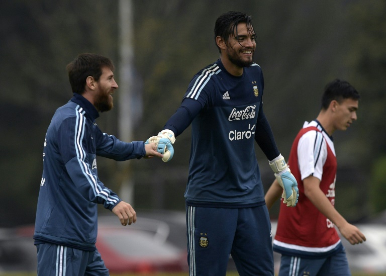 Argentina resting No.10 in Messi's absence bemuses Man Utd keeper Romero