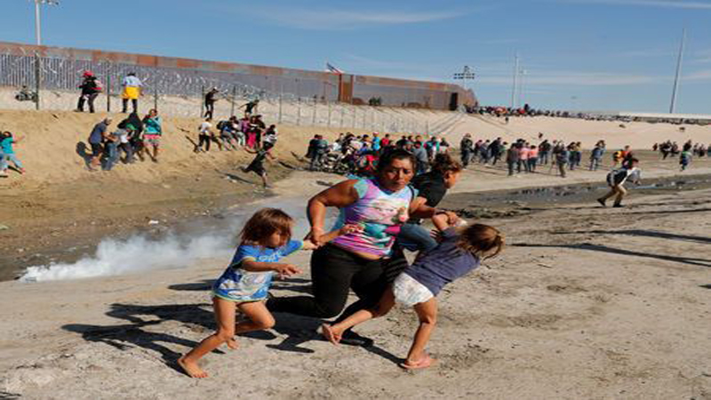 Mexico calls for ‘full investigation’ of US tear gas at border - Daily ...