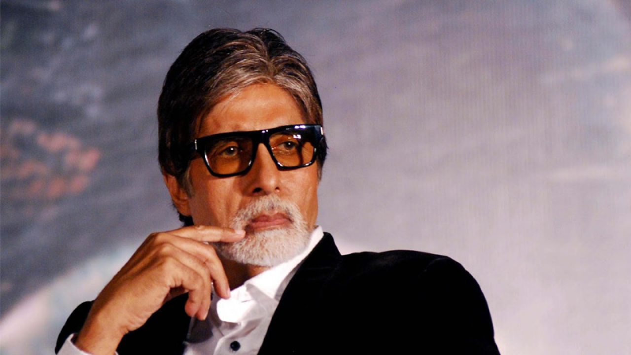 Amitabh Bachchan and Subhash Ghai exude happiness as they pose together in  Ayodhya; see PIC | PINKVILLA