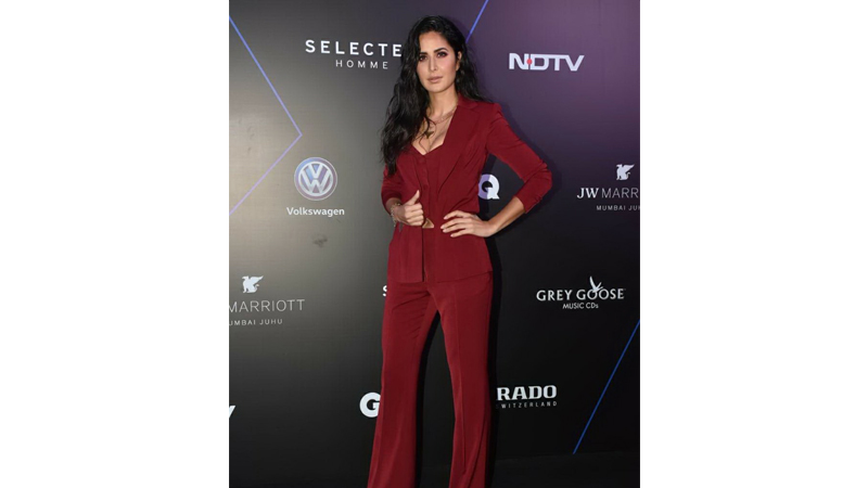 Bollywood celebrities put their best foot forward at GQ 100 Best ...
