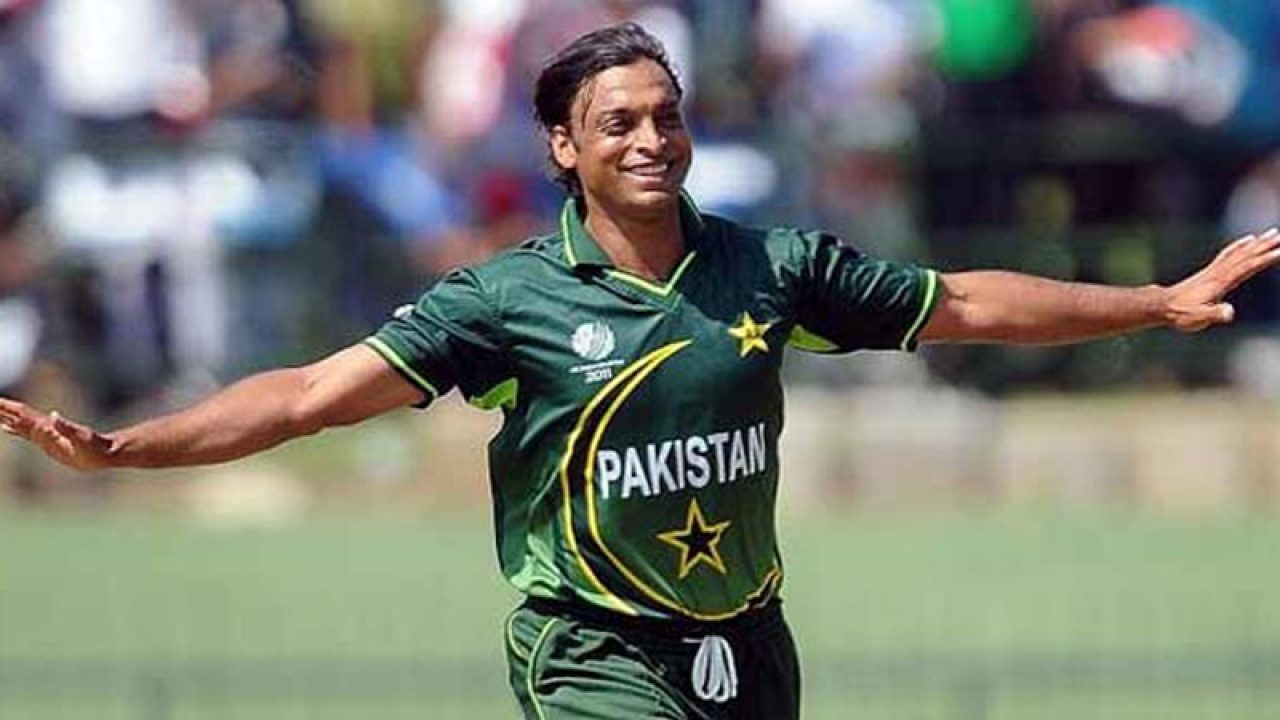 Shoaib Akhtar Gets Fastest 1 Million Subscribers On Youtube Daily Times