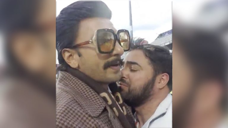 Ranveer Singh Comforts Disheartened Pakistani Fan Daily Times