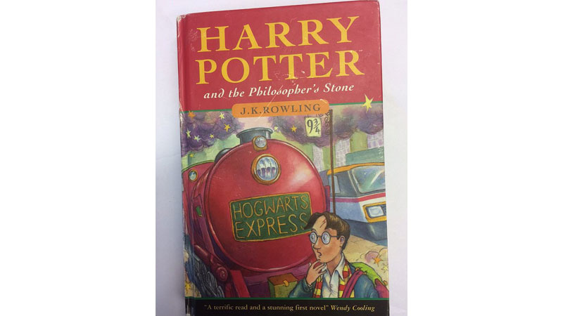 Rare Harry Potter Book Bought For £1 Sells At Auction For £28,500 ...