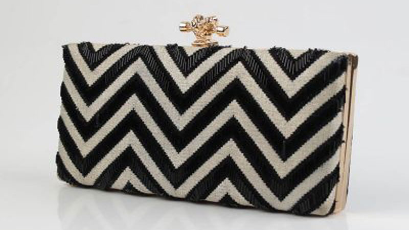 khaadi clutches