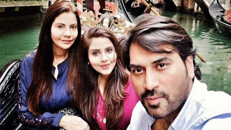 Humayun Saeed vacations in Italy with family - Daily Times