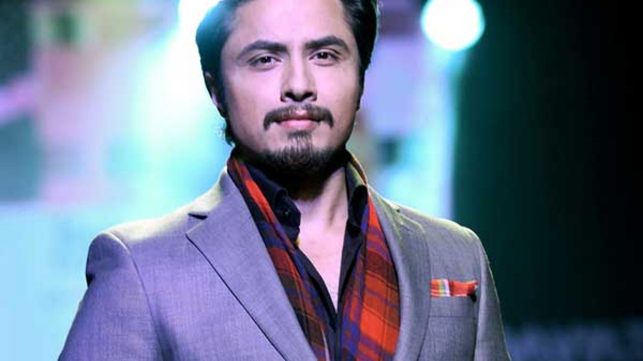 Ali Zafar reveals he was the one who started nokissing policy