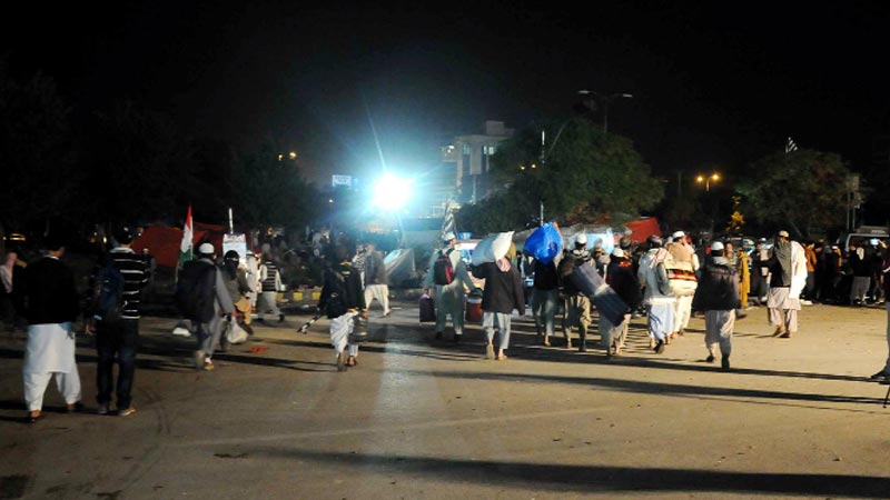 Islamabad dharna is over - Daily Times