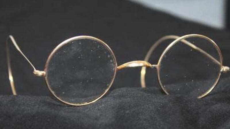 John Lennon’s round glasses sell for nearly $200,000