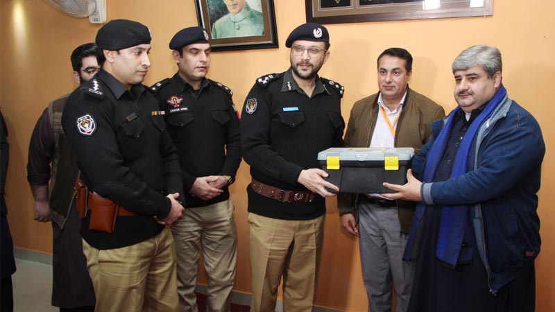 Police get tourniquets for the first time to save lives
