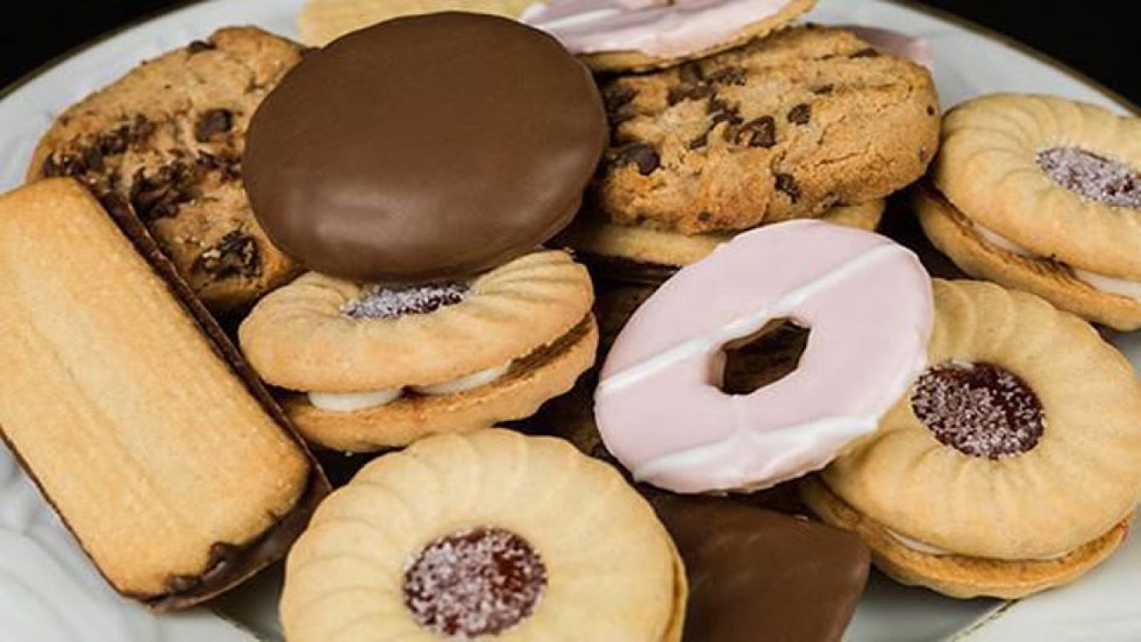 From out of date biscuits to too many saveloys Police reveal worst time wasting 999 calls