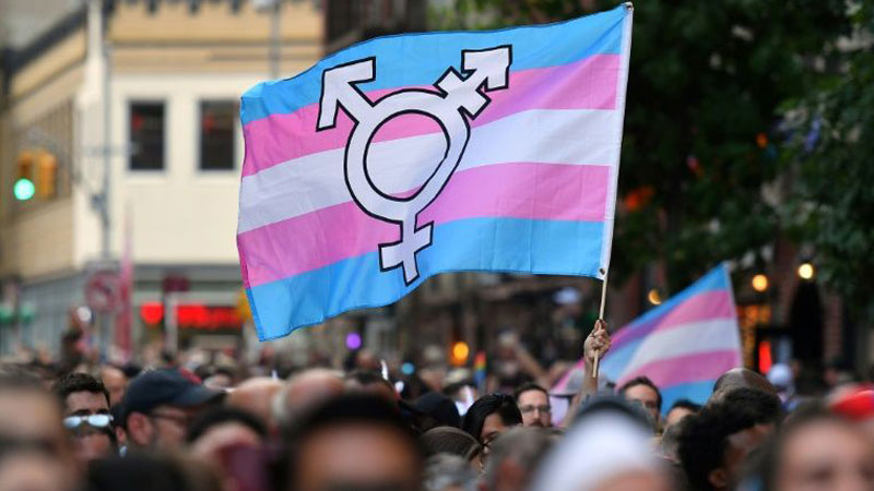 US debate over medical treatment for transgender youth heats up