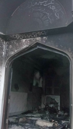 Mosque set on fire as violent protests continue across New Delhi