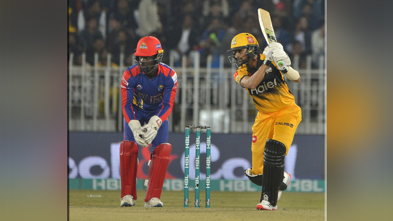 Babar, Amir and Hales shine as Karachi outplay Peshawar by six wickets