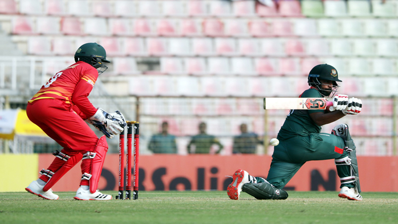 Bangladesh down Zimbabwe by four runs to clinch ODI series