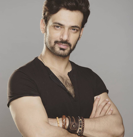 Zahid Ahmed shares tips to be regular in namaz