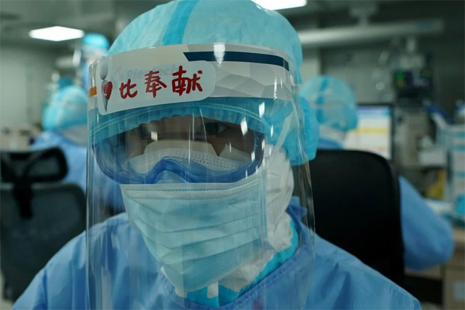 China reports zero new coronavirus cases for first time