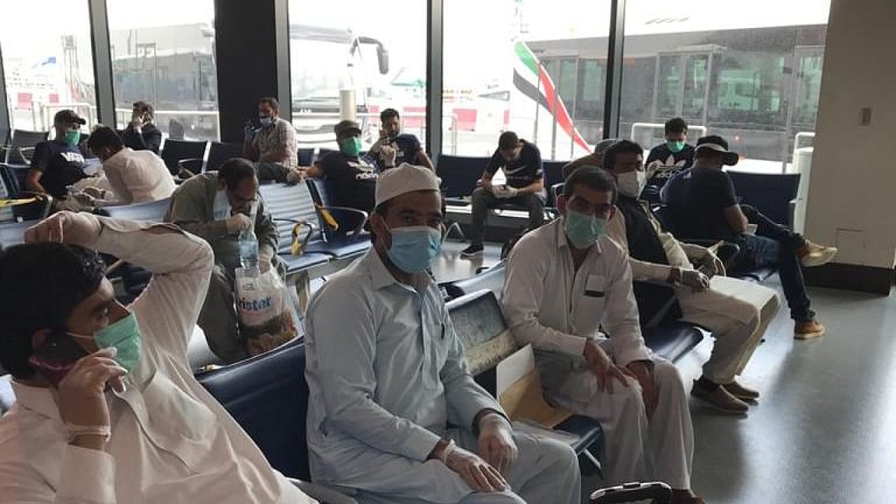 Pakistan begins repatriating nationals from UAE | Daily Times