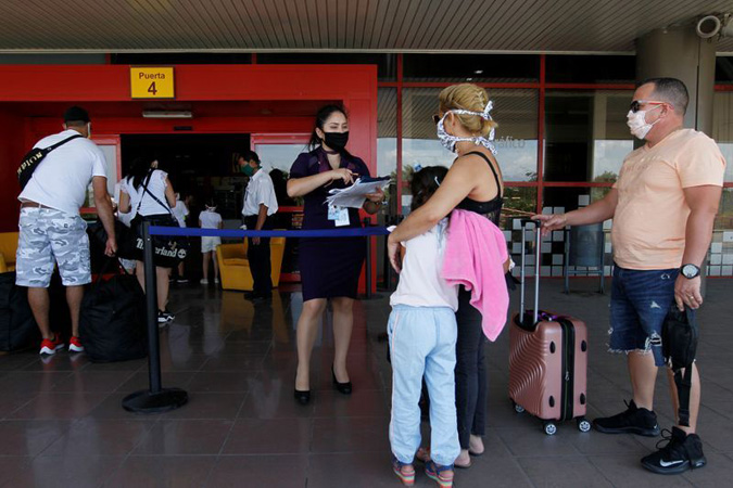 United States repatriates stranded citizens from Cuba