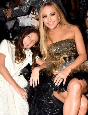 Jennifer Lopez's daughter Emme, 12, writes children's book ...