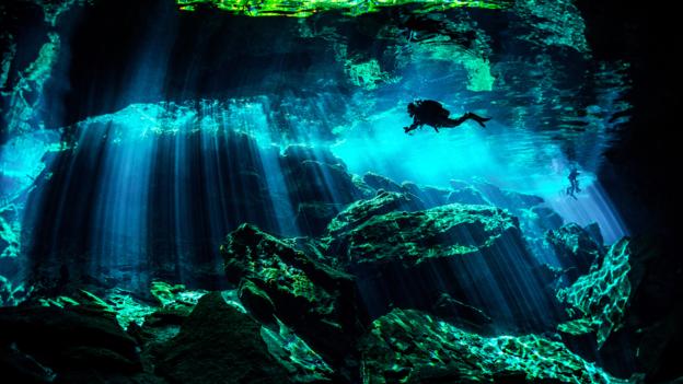 the-world-s-largest-underwater-cave-with-mayan-mysteries-discovered