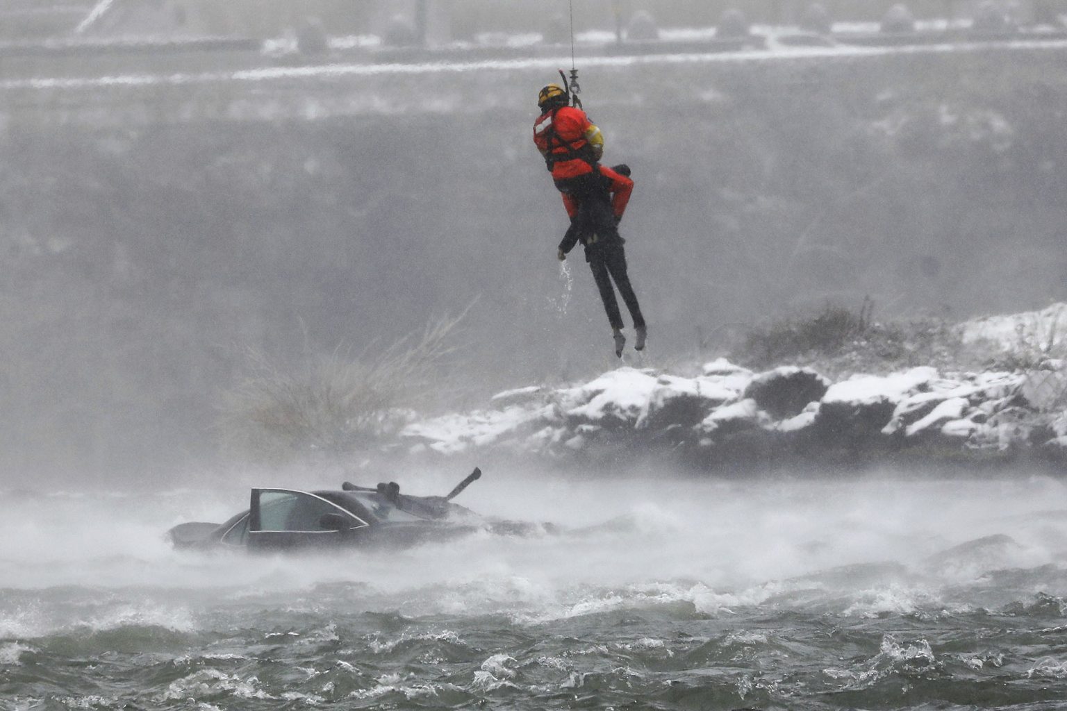 Woman's body recovered from car in water by Niagara Falls Daily Times