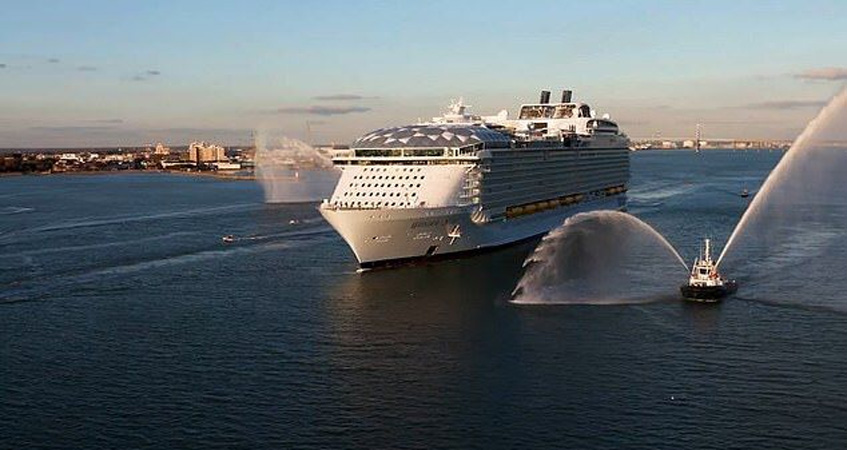 World's biggest cruise ship Wonder of the Seas is now ready for ...