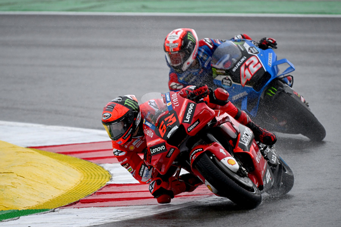 Zarco snatches Portuguese MotoGP pole in crash-hit qualifying