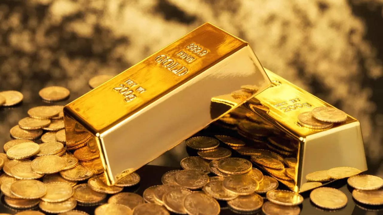 Gold price decline by Rs2,100 to Rs143,200 per tola - Daily Times