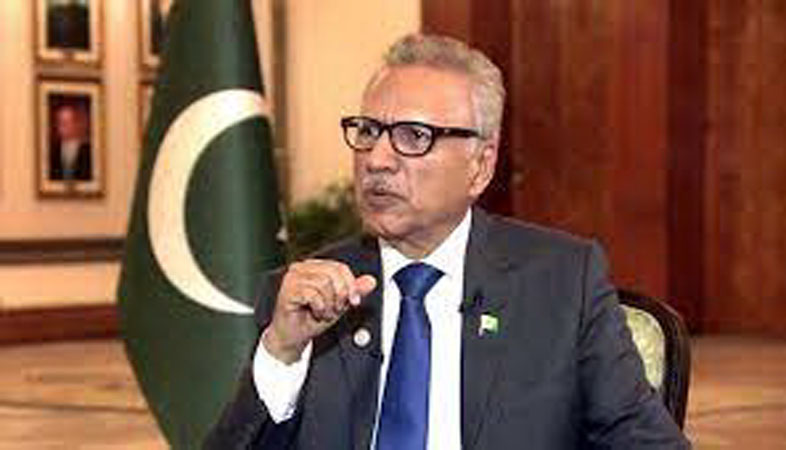 Alvi orders FBR to pay back citizen for wrongly sold imported autos