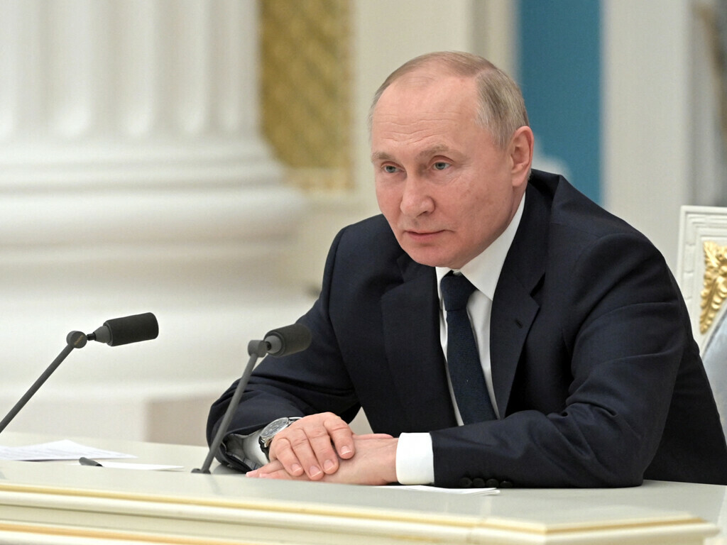 Putin to host talks between rivals Armenia, Azerbaijan