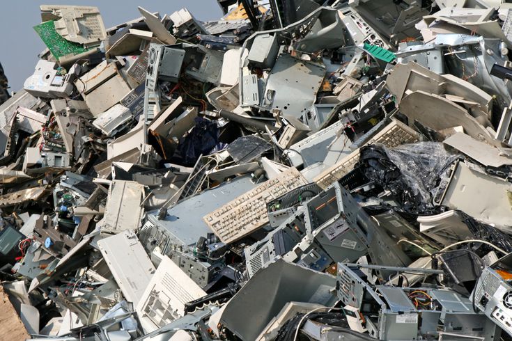 Cameroon's electronic waste recyclers struggle despite historic law