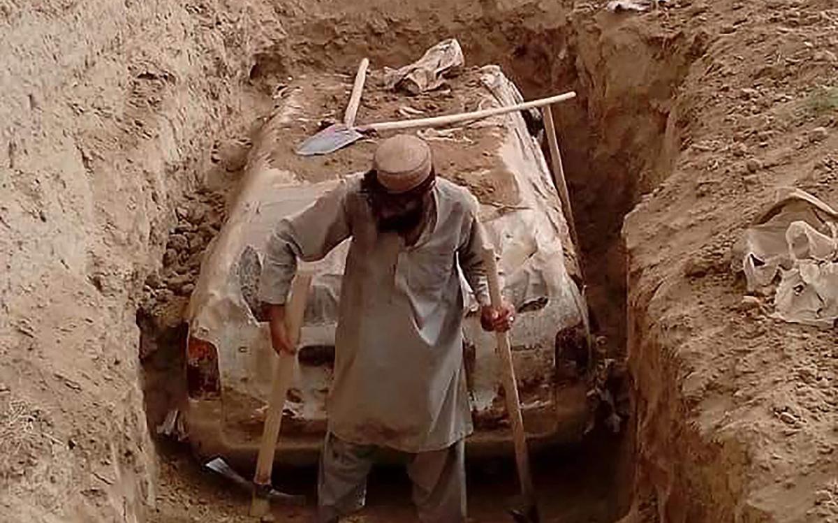 Afghanistan: Taliban reveal Mullah Omar's burial place