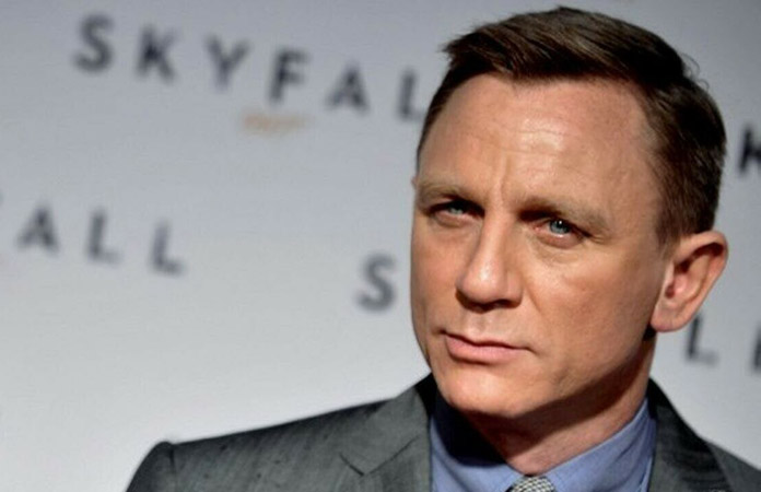 Peshawari chappal creates an uproar in Hollywood styled by Daniel Craig ...