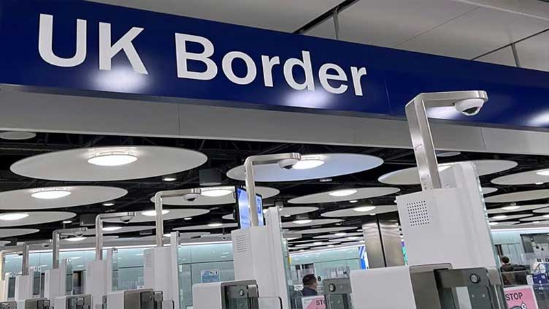 UK airports face delays due to border system issue