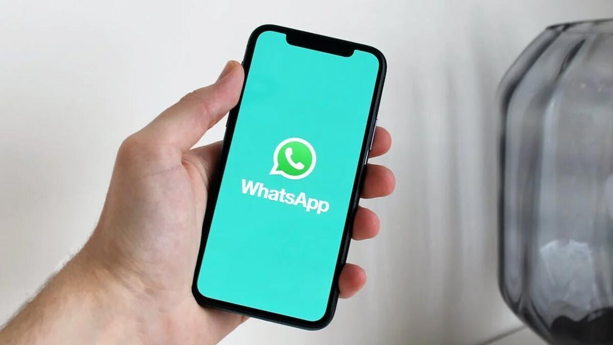 WhatsApp announces chat lock feature