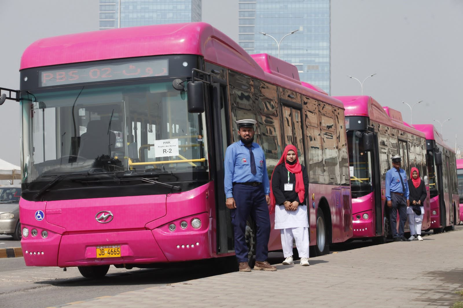 Sindh’s pink buses to have female drivers