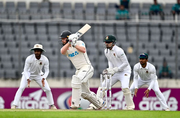 Phillips helps New Zealand fightback in Bangladesh Check
