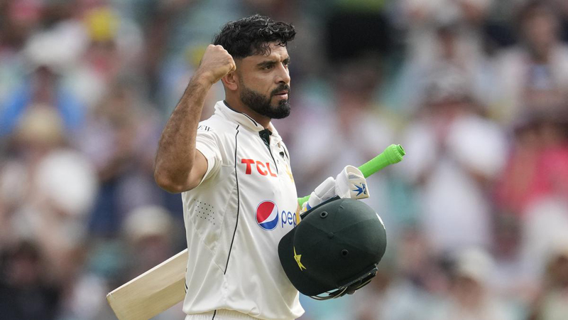 Pakistan rallies on Day 1 as Cummins takes 5 wickets for Australia