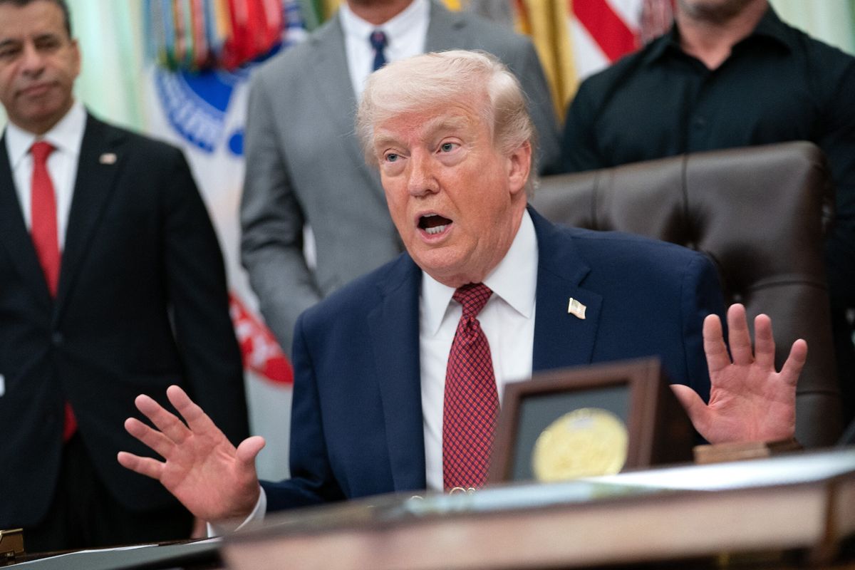 Trump Warns Iran Over Final Chance for Peace Deal
