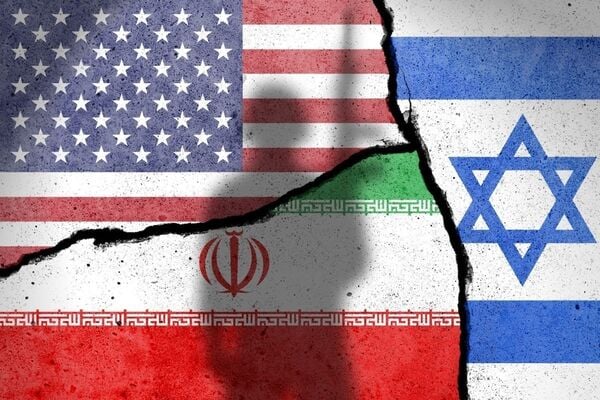 Iran threatens response against US interests