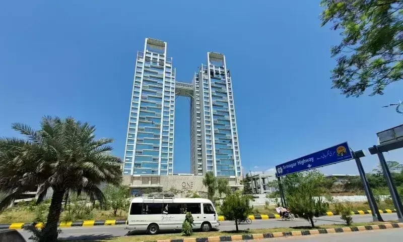 IHC revisits dispute over One Constitution Avenue project once owned by Imran Khan