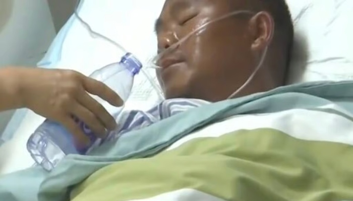 Man survives seven days adrift at sea in China