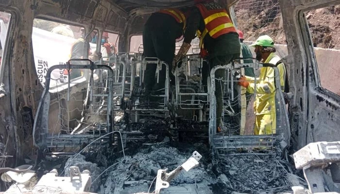 10 killed as tourist van catches fire on Murree Expressway