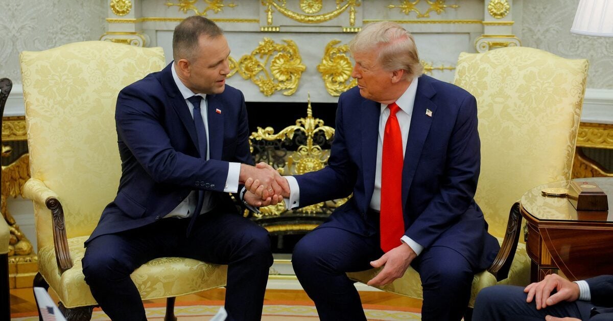 Polish president to seek US base deal