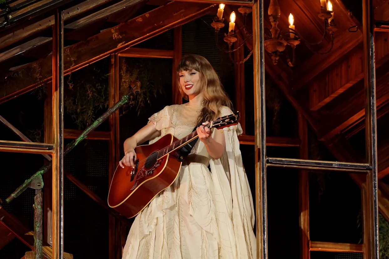 Taylor Swift’s country comeback sparks Oscar buzz